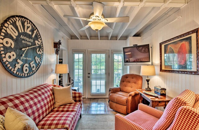 Lake Marion Apt w/Canoe in Altamonte Springs!