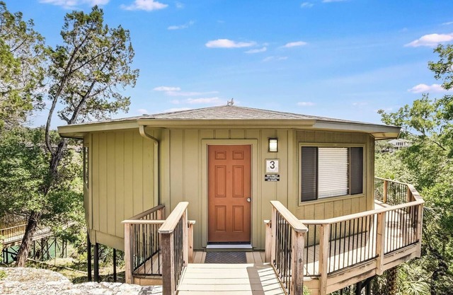 Lakefront Bungalow - Shared Community Pool/Hot Tub #3