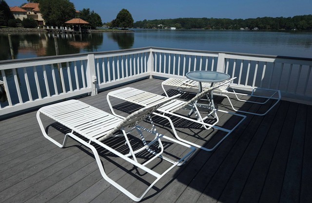 Lakefront Bungalow on Beautiful Lake Norman!