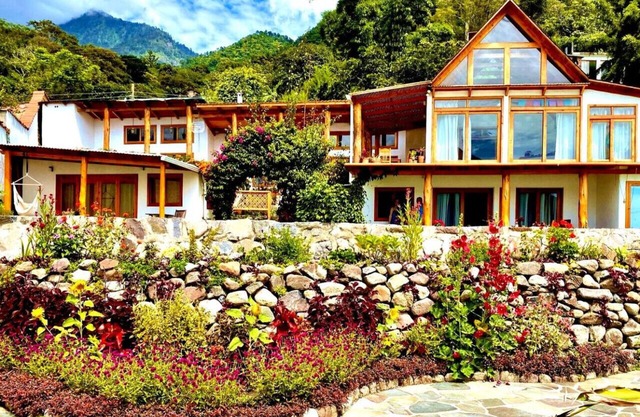 Lakefront Couples Retreat: Serene Elegance