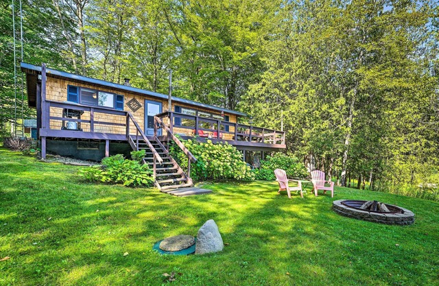 Lakefront Hideaway w/Dock, Kayaks, Fire Pit!
