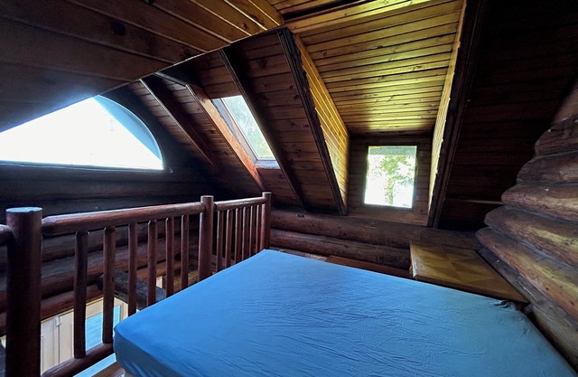 Lakefront Lodge and 3 Rustic Cabins - Sleeps 36 - Boat Access - Hot Showers+WIFI