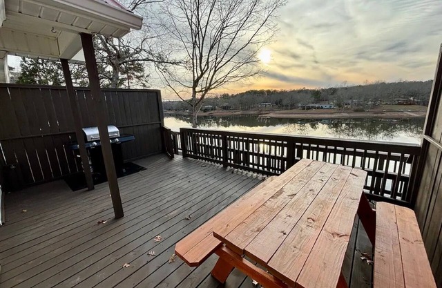 Lakefront Villa 3/Dock Access
