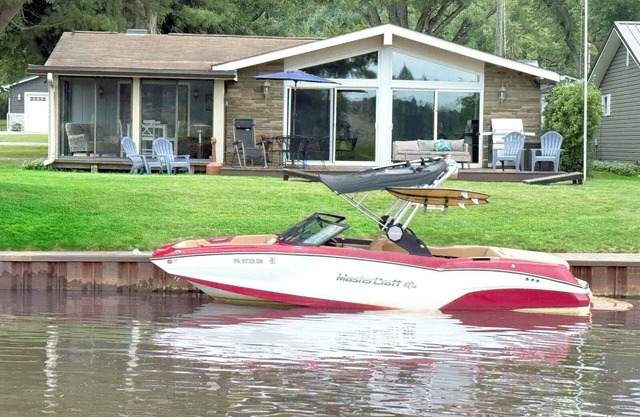Lakehouse on the Canal