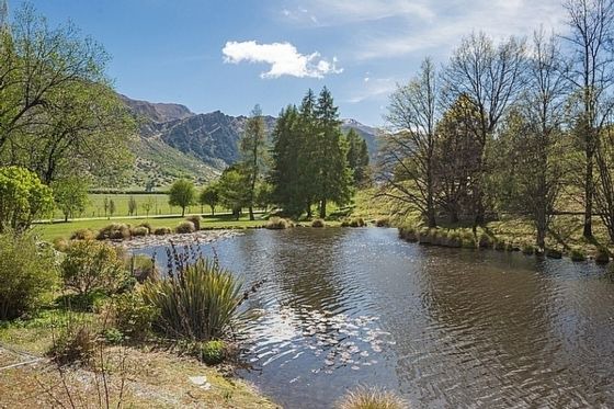 Lakes Retreat - Queenstown Holiday Home