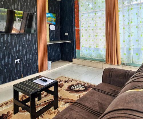 Lakeside Boffar Cabins