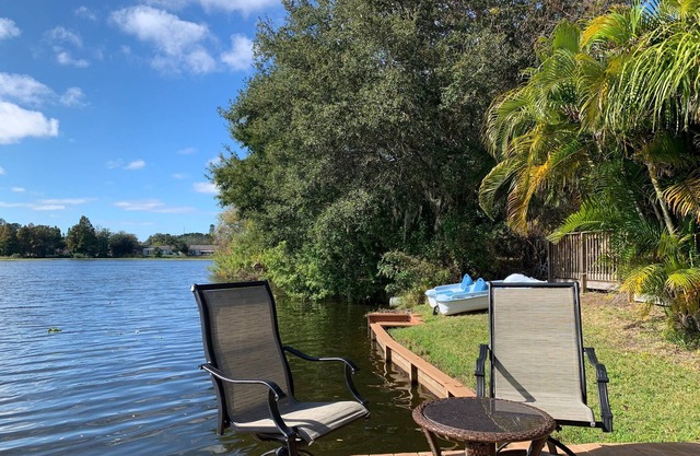 Lakeside retreat