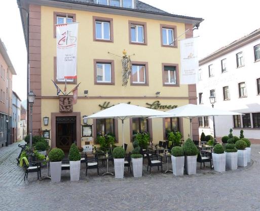 Land-gut Hotel zum Löwen Garni