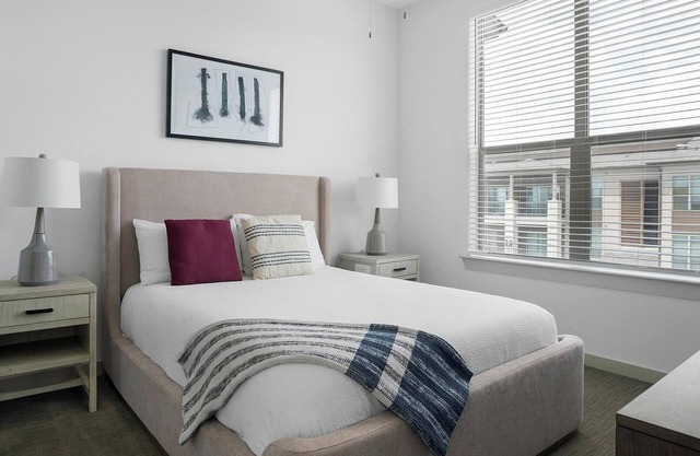 Landing | Amazing 1BD, Yoga Studio, Pool