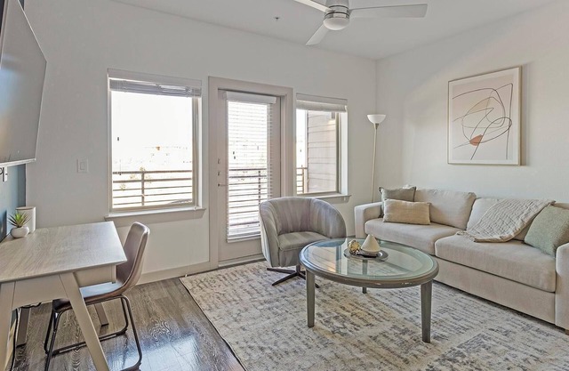 Landing at Alma Hub 121 - 1 Bedroom in Mc Kinney