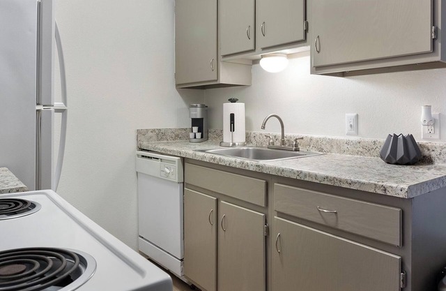 Landing at Echo Trail Apartments - 1 Bedroom in.