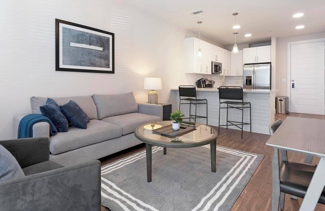 Landing at La Tierna - 1 Bedroom in Northwest Side