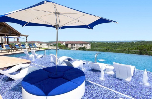 Landing at Tacara Steiner Ranch - 1 Bedroom in Steiner Ranch Neighborhood Association