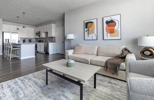 Landing | Beautiful 2BD, Gym