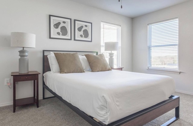 Landing | Beautiful 1BD, Game Room, Gym