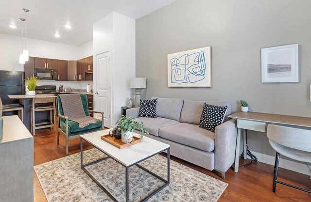 Landing | Incredible 1BD, Pool, Gym