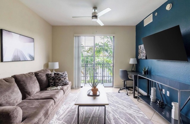Landing | Incredible 1BD, Gym, Clubhouse