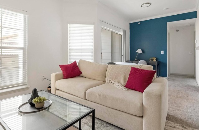 Landing | Incredible 1BD, Gym