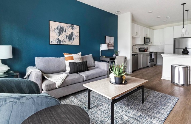 Landing | Modern 1BD, Gym, Clubhouse