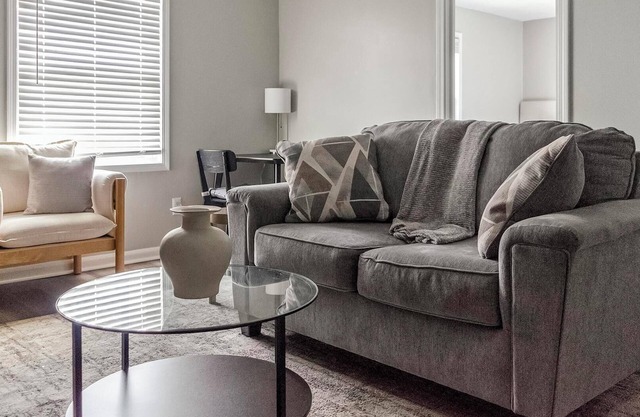 Landing | Spectacular 1BD, Gym, Game Room