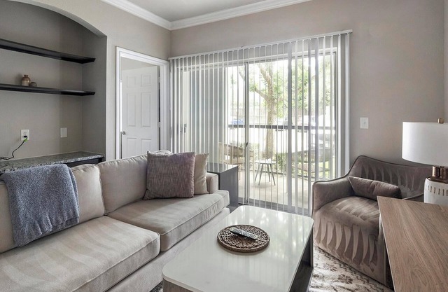 Landing | Spectacular 1BD, Pool, Gym