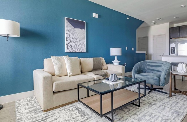 Landing | Spectacular 1BD, Pool, Gym