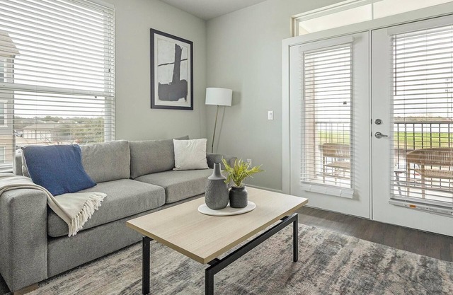 Landing | Stylish 1BD, Pool, Game Room