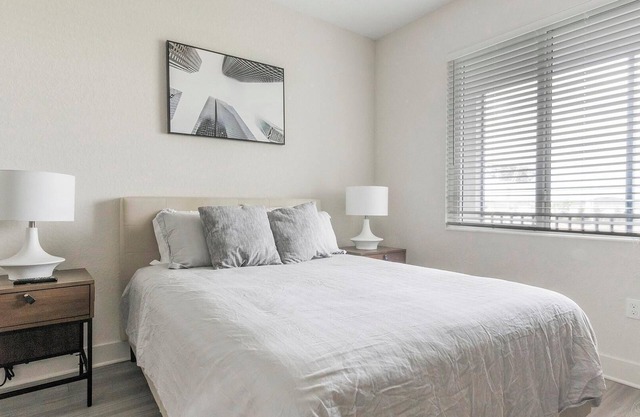 Landing | Stylish 2BD, Clubhouse, Gym