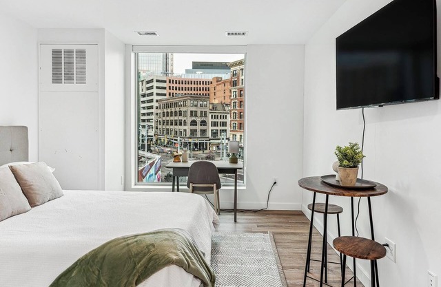 Landing | Stylish Studio, Clubhouse, Gym
