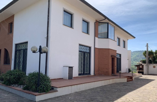 Large apartment in villa