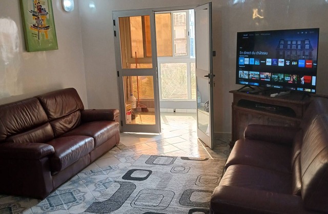 Large apartment of 150 square meters in Yoff BCEA0 beach