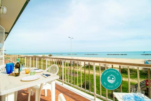 Large balcony overlooking the sea Wi-Fi Parking