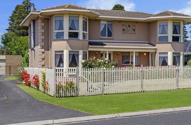 Large family friendly home for multiple families