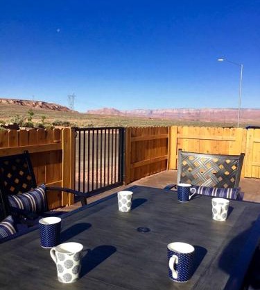Large Family Retreat in Page, Arizona, Perfect for a Weekend Getaway for Large Groups