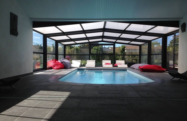 Large original house with swimming pool and spa for 2 to 14 people FR9TDYEG