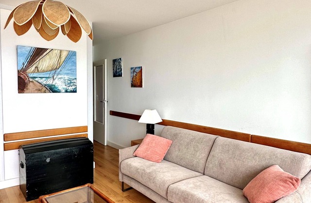 Large studio with breathtaking views of the Baie des Sables