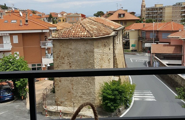 Large studio 4 beds - 200 m from the beach - Sea view