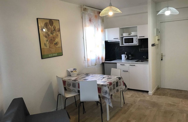 Large Studio 2/4 persons