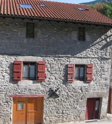Larraenea Bed and Breakfast
