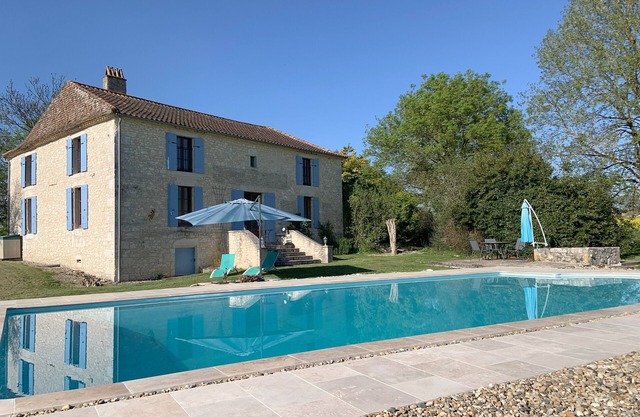 LAST MINUTE DISC 30% Beautiful farmhouse, idyllic setting, private 12x6m pool