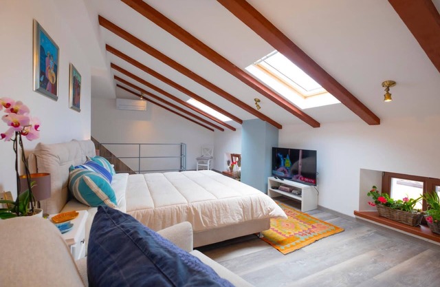 Lavanda Duplex With Separate Entrance in the Center of Izola