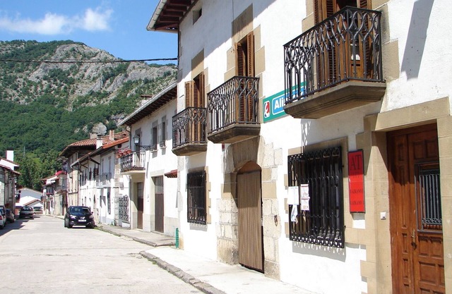 LAZKANO II Apartments