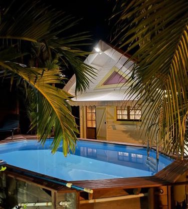 LE CHALET DE LA POINTE