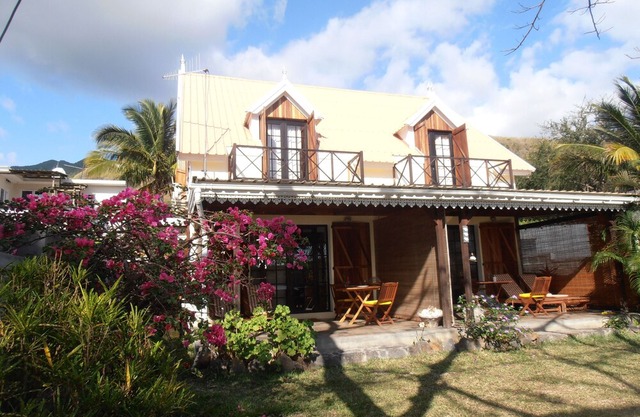 Le Morne Beach Cottage - beach front cottage at kite and surfspot
