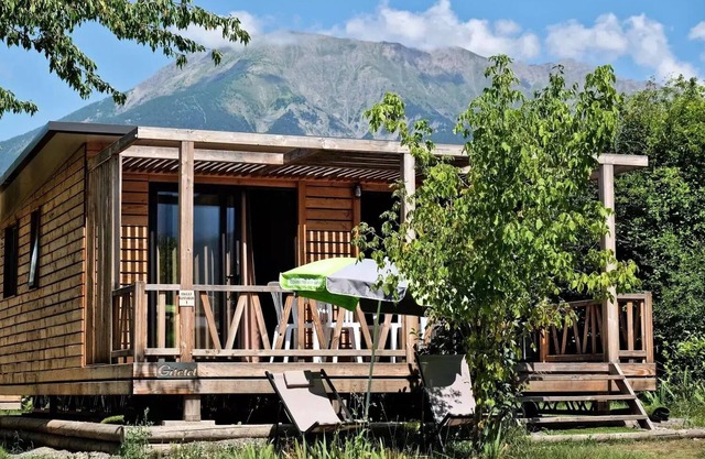 Le Petit Liou Sites & Paysages * - Boscodon Premium Chalet 3 bedrooms with bathrooms for 6 people
