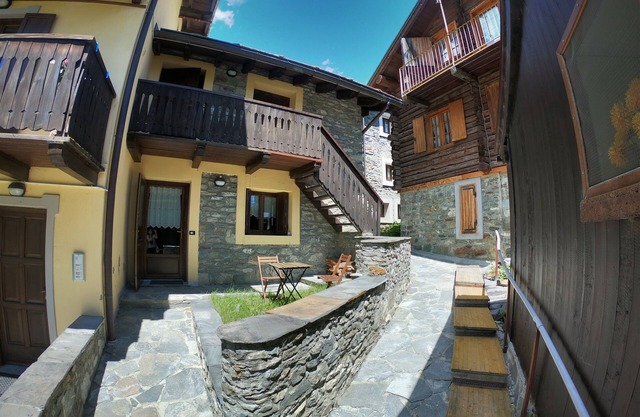 "Le Petit Paradis": at the foot of Monte Rosa.