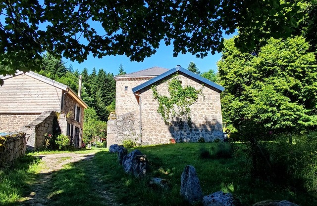 Le Pré de Maulène, a haven of peace in the middle of nature for the whole family