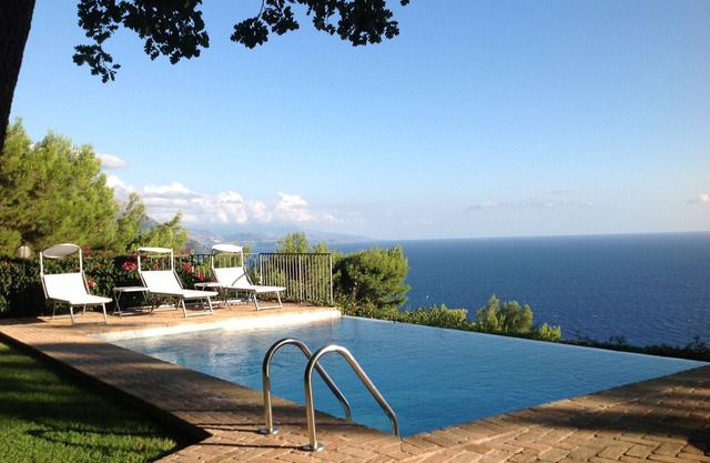 LE QUERCE - Villa with spectacular sea view and swimming pool
