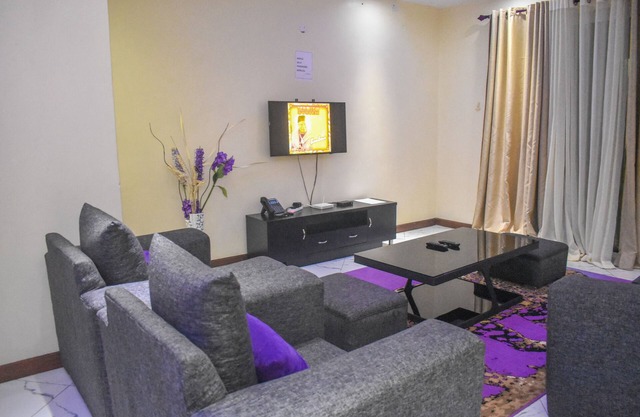 Le Royale Holiday Apartment