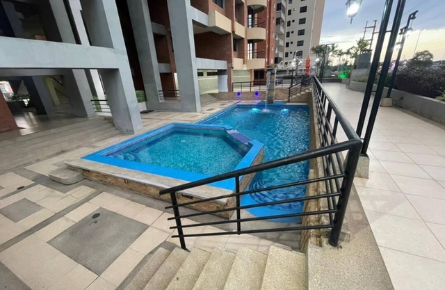 Lechería, 3 hab , Piscina, 144mts², Playas